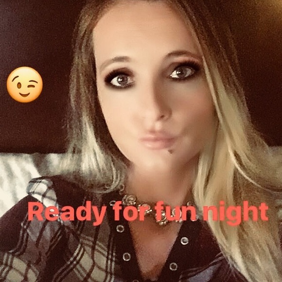 Meet your Posher, Val - Picture 4 of 7